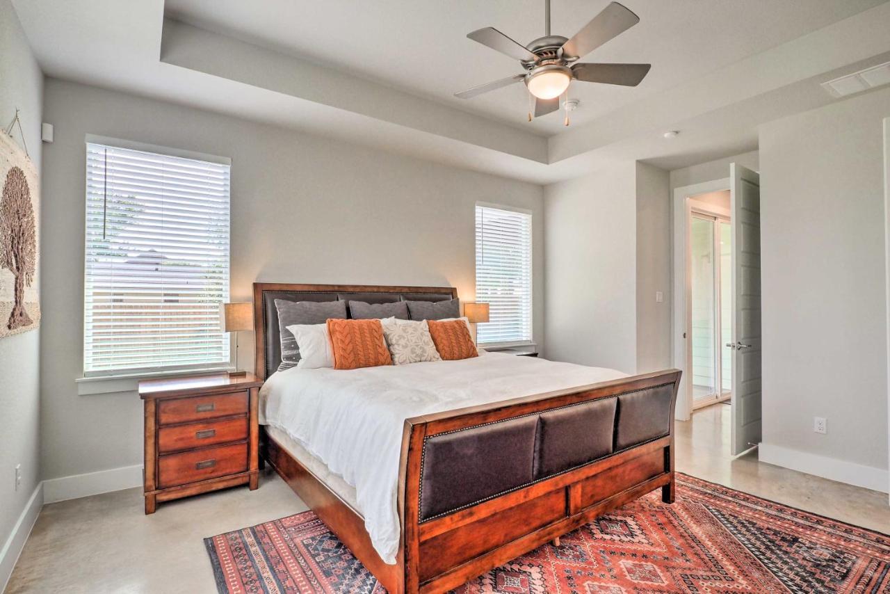 Gorgeous Georgetown Home, Walk To The Square! Eksteriør billede